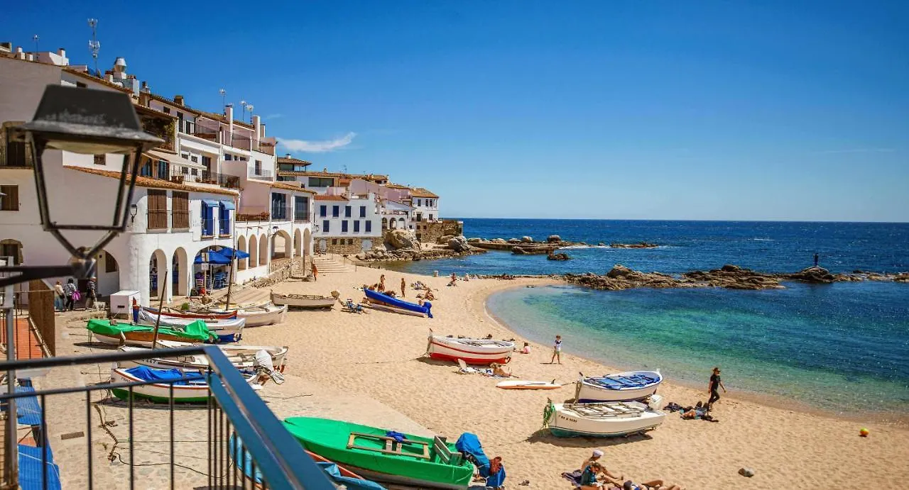 Apartamento Exclusivo En Primera Linea De Mar カレリャ・デ・パラフルジェリ アパート